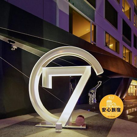 Hotel 7 Taichung Esterno foto