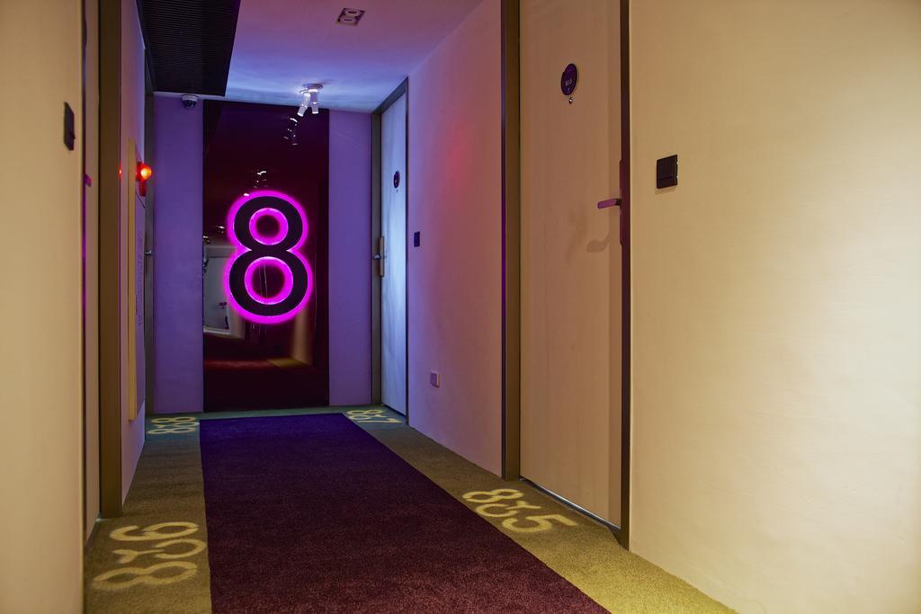Hotel 7 Taichung Esterno foto