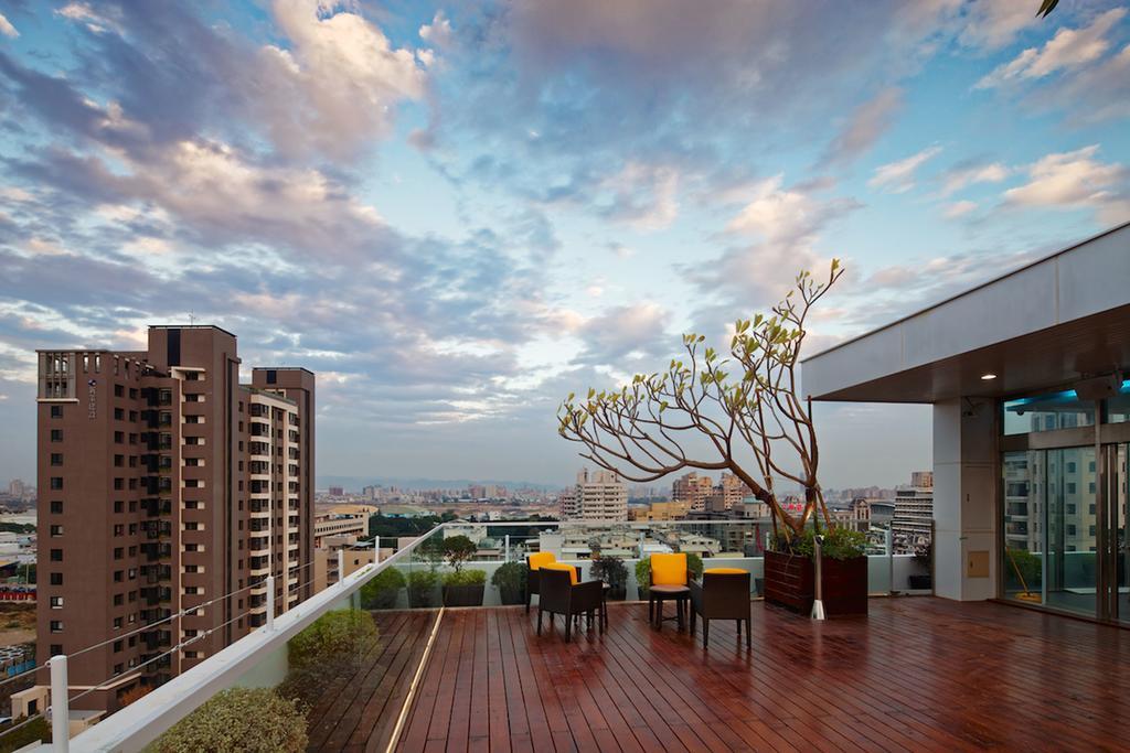 Hotel 7 Taichung Esterno foto