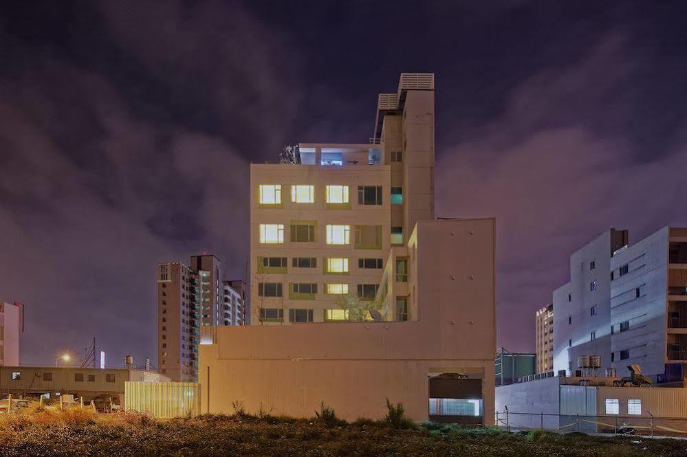 Hotel 7 Taichung Esterno foto